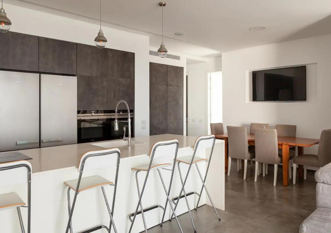 Oַ&O Group- Luxury Penthouse Jacuzzi Sea 36 Floor Apartment Bat Yam Exterior photo