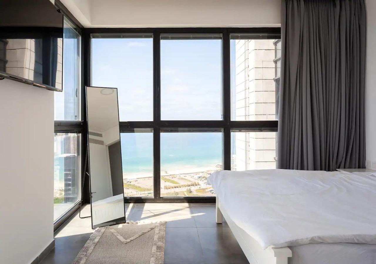 Oַ&O Group- Luxury Penthouse Jacuzzi Sea 36 Floor Apartment Bat Yam Exterior photo